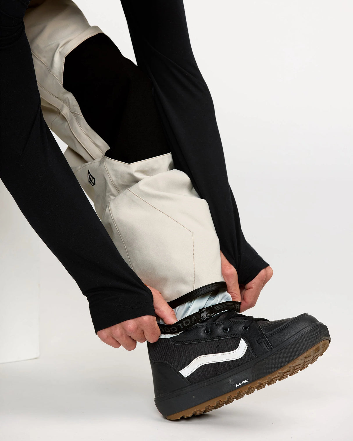 Volcom Men's Roan Bib Overall