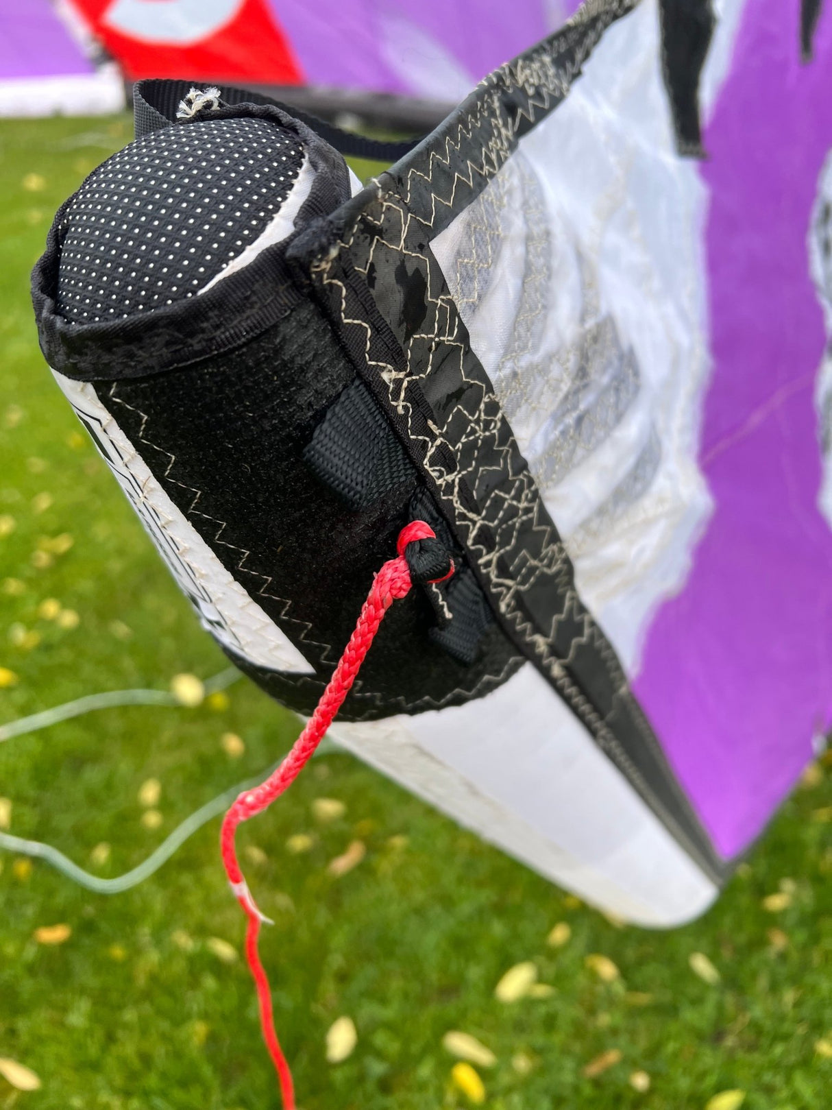 Reedin Super Model HTF2 Kiteboarding Kite 8m - Used