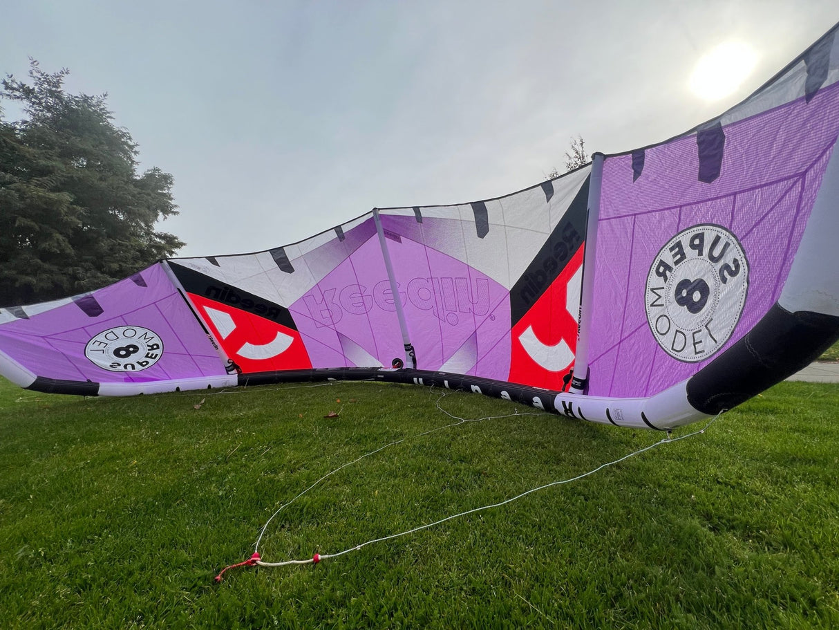 Reedin Super Model HTF2 Kiteboarding Kite 8m - Used