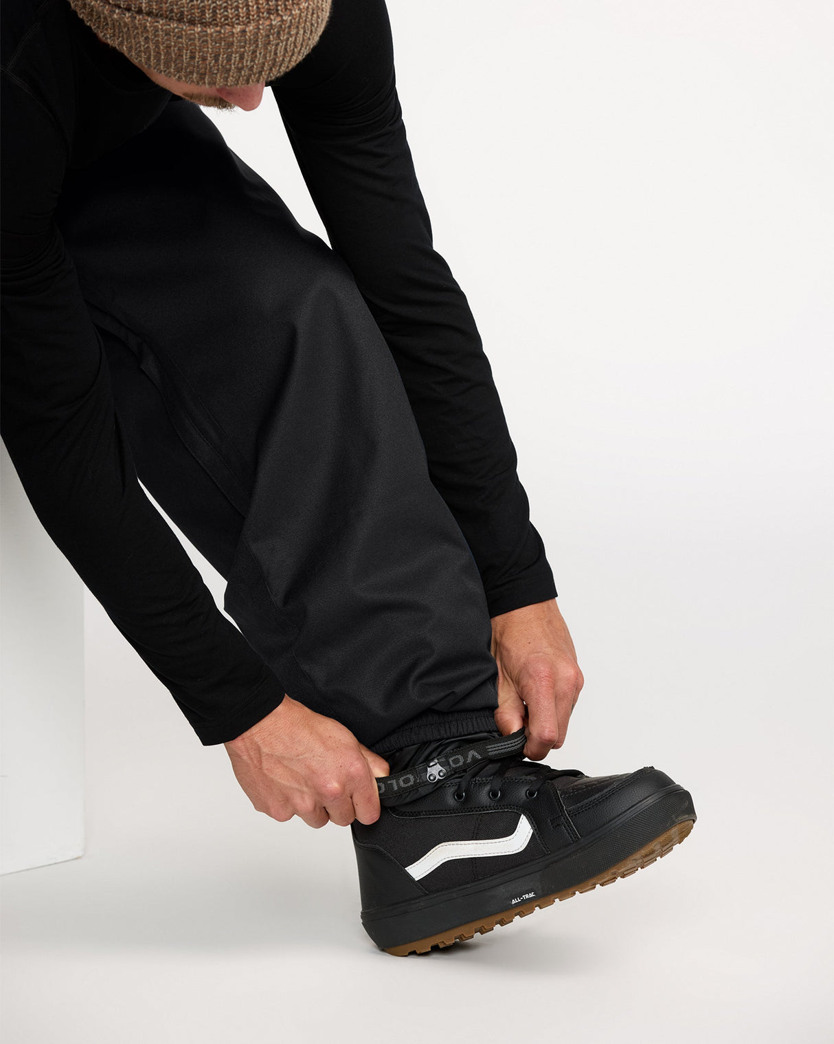 Volcom Men's Arthur 20K Pant