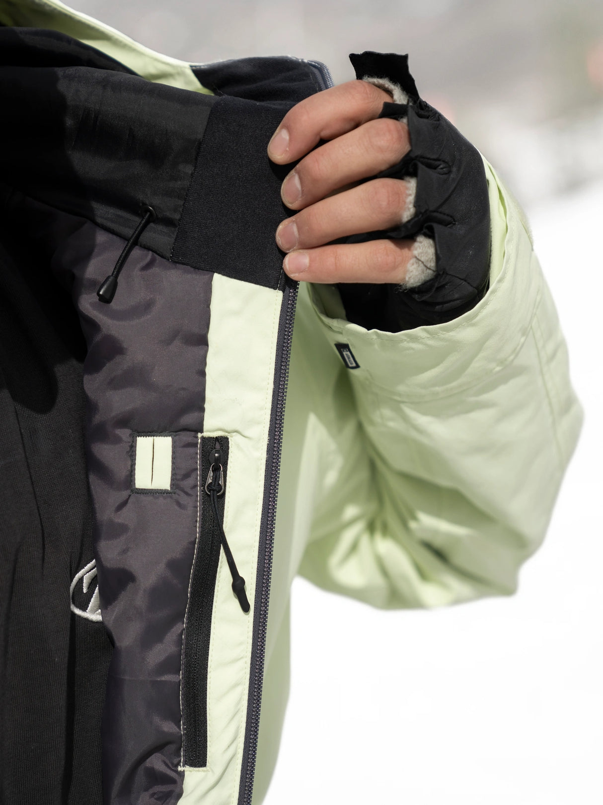 Armada Men's Reedy 2L Insulated Jacket - Lume – Doug's Hood Armada Men's Reedy 2L Insulated Jacket - Lume – Doug's Hood