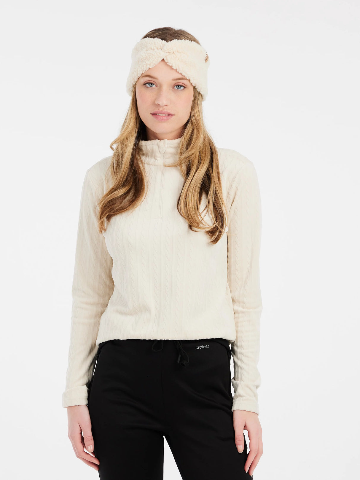 Protest Women's PRTGAIL 1/4 Zip Active Top