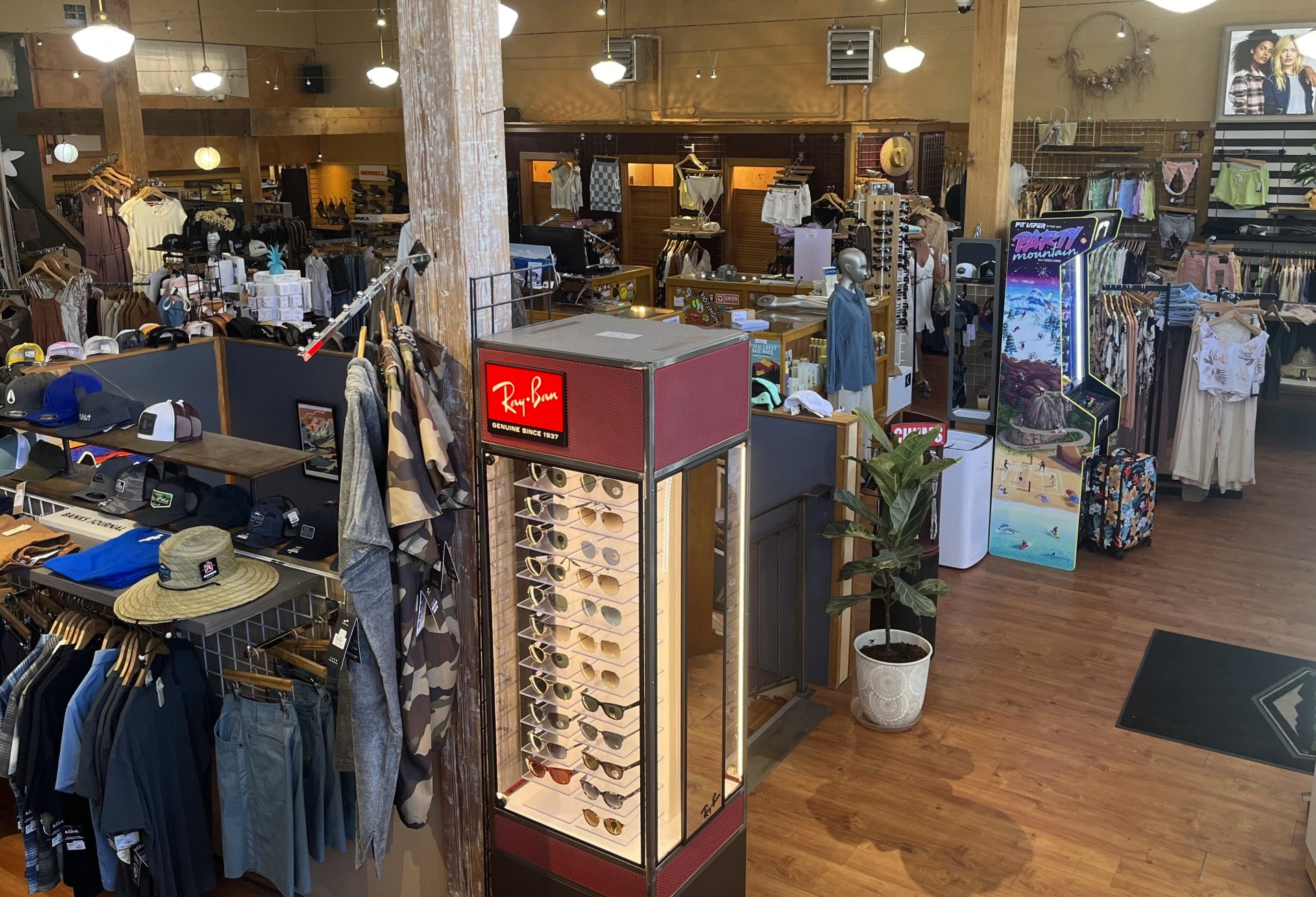 Doug's Hood River Lifestyle, Snow, Skate.