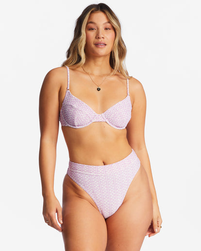 Load image into Gallery viewer, Billabong Covered In Love Tanlines Morgn Underwired Bikini Top - Lilac Dream

